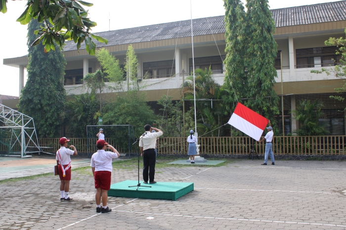Hari Pahlawan di Sang Timur: Menyalakan Semangat Juang dari Halaman Sekolah
